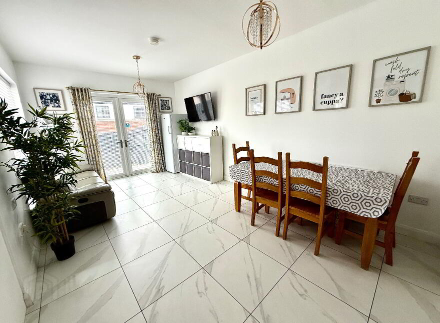 3 Stoney Manor, Waterside, L'Derry, BT47 2UF