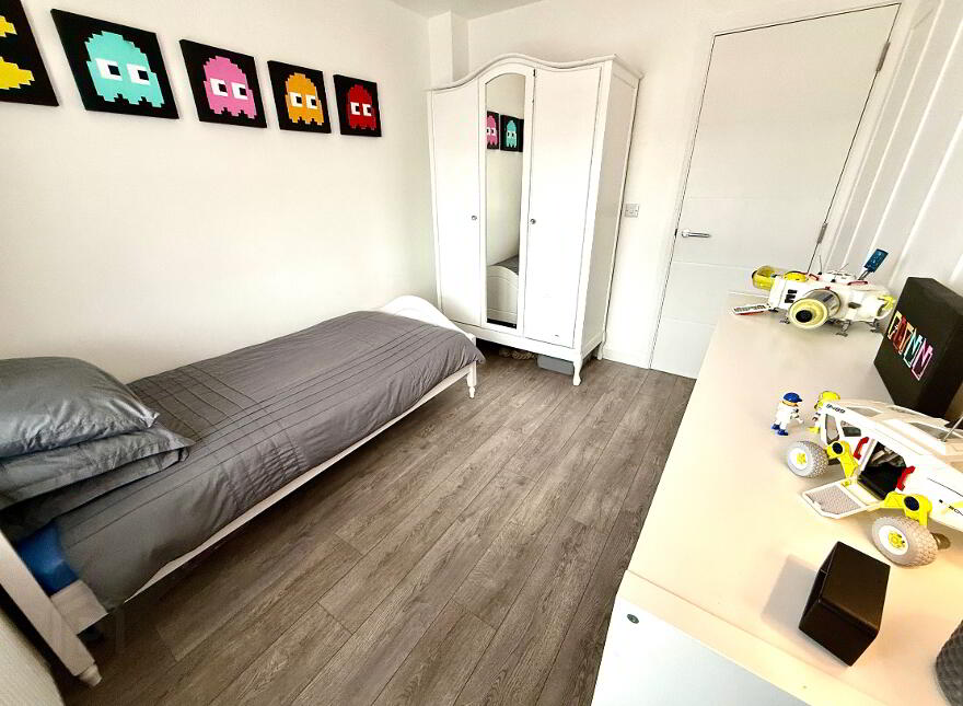 3 Stoney Manor, Waterside, L'Derry, BT47 2UF