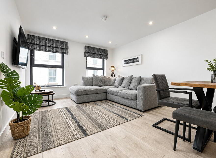Apartment 6 Coast Links 35 Main Street, Portrush, BT56 8FU