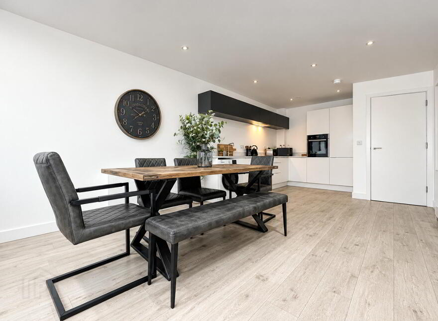 Apartment 6 Coast Links 35 Main Street, Portrush, BT56 8FU