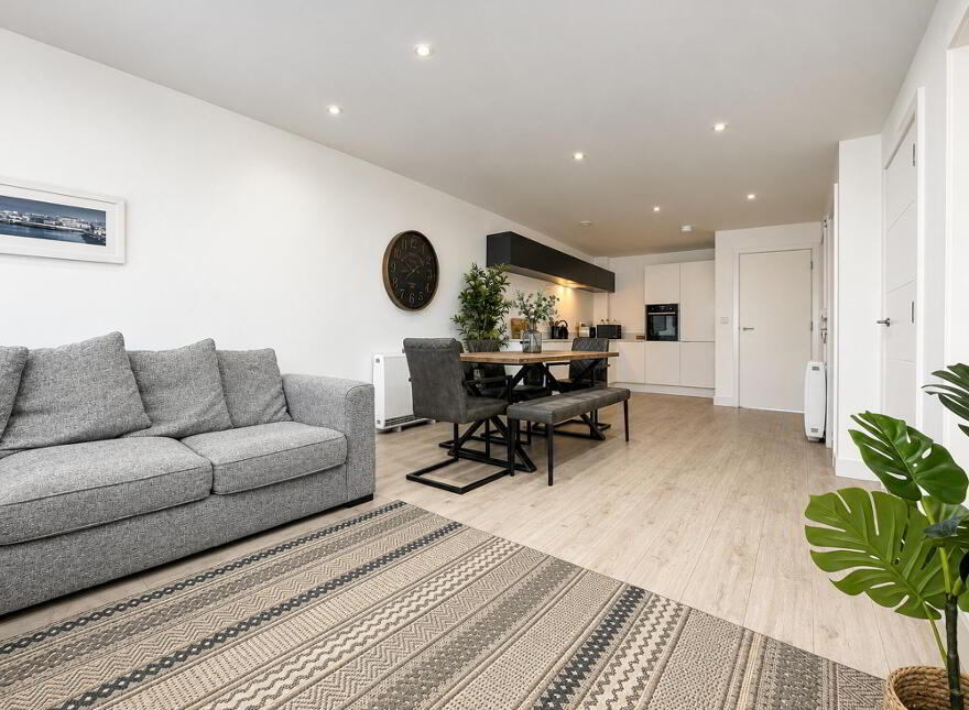 Apartment 6 Coast Links 35 Main Street, Portrush, BT56 8FU