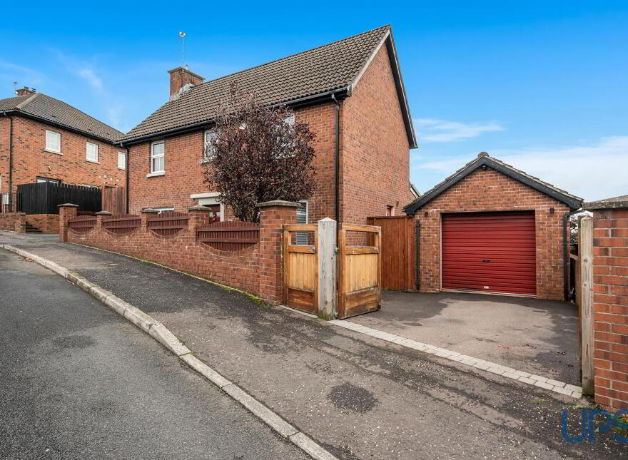 85 Lagmore Glen, Stewartstown Road, Dunmurry, Belfast, BT17 0WJ