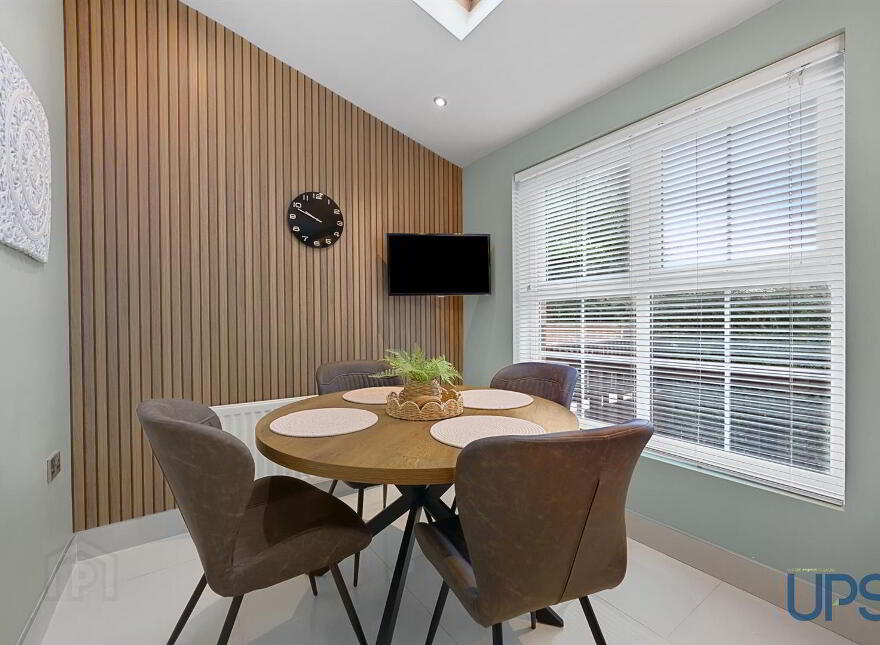 85 Lagmore Glen, Stewartstown Road, Dunmurry, Belfast, BT17 0WJ