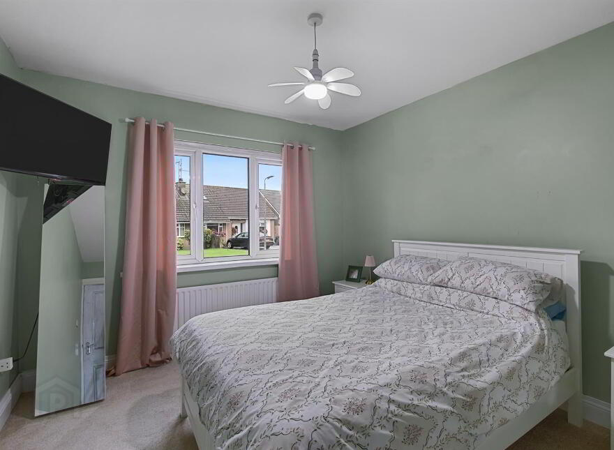 2 Croob Close, Downpatrick, BT30 6BQ