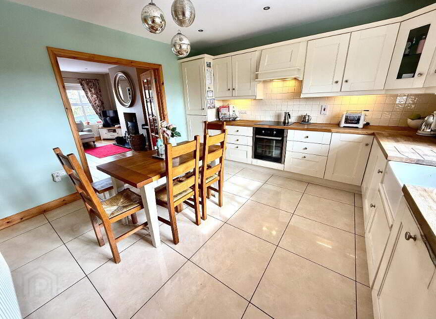 21 Sevenoaks Crescent, Waterside, Derry, BT47 6FJ