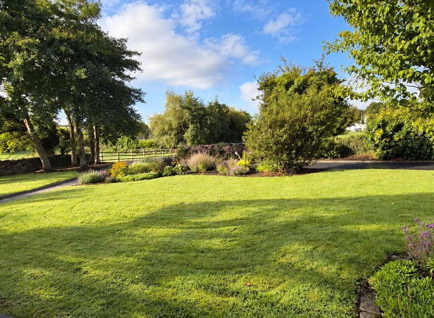 Sandyhill, Westport, F28AY83