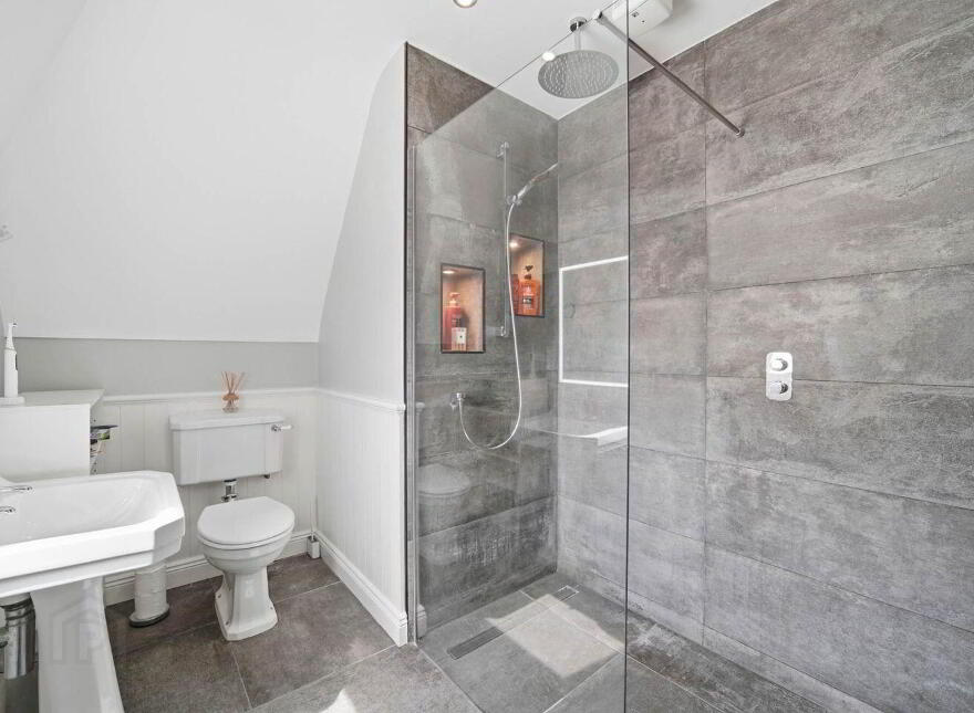 Trevet House, Redbog Road, Dunshaughlin, A85XF70