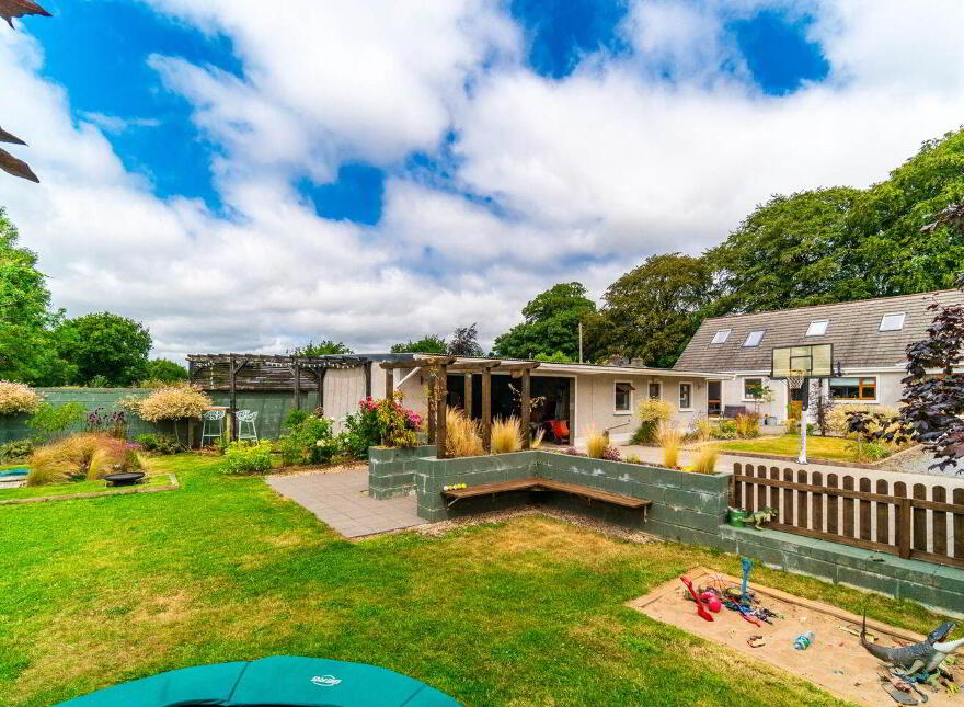 Straney Mor, Rathmolyon, Enfield, A83T862