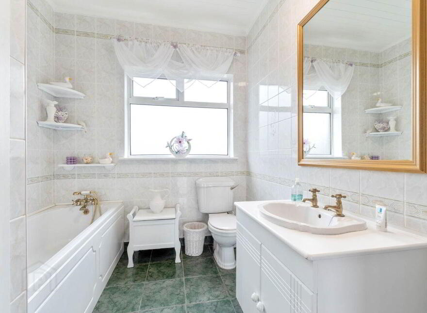 Emlagh, Cleggan, Clifden, H71Y363
