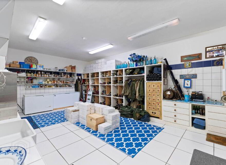 Blue Salmon House, Derrigimlagh, Ballyconneely, Clifden, H71XK11