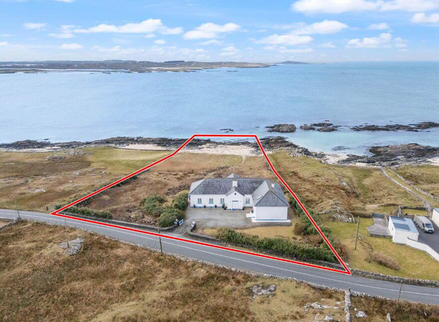 Blue Salmon House, Derrigimlagh, Ballyconneely, Clifden, H71XK11