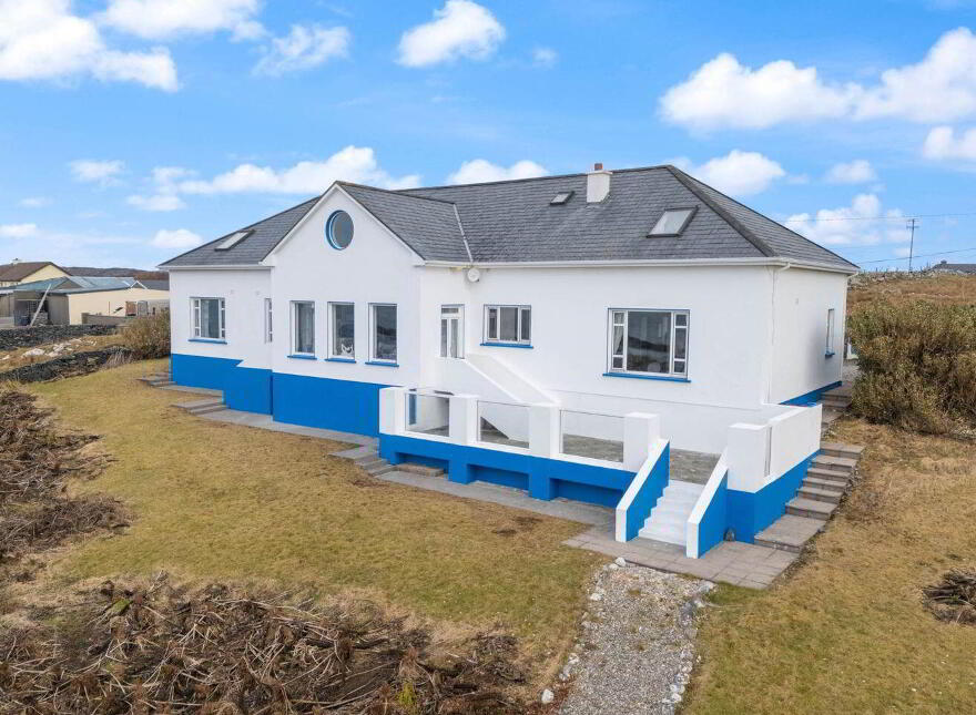 Blue Salmon House, Derrigimlagh, Ballyconneely, Clifden, H71XK11