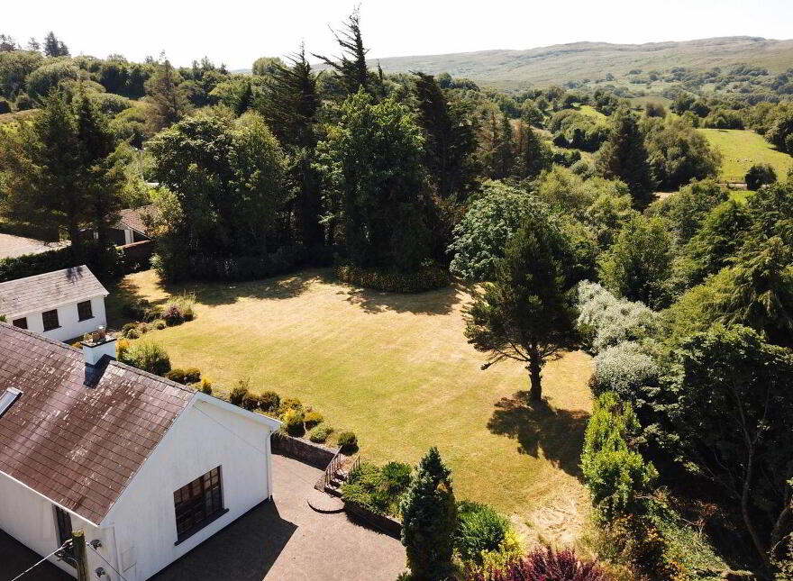 An Sean Scoil, Farravaun, Oughterard, H91VRF8