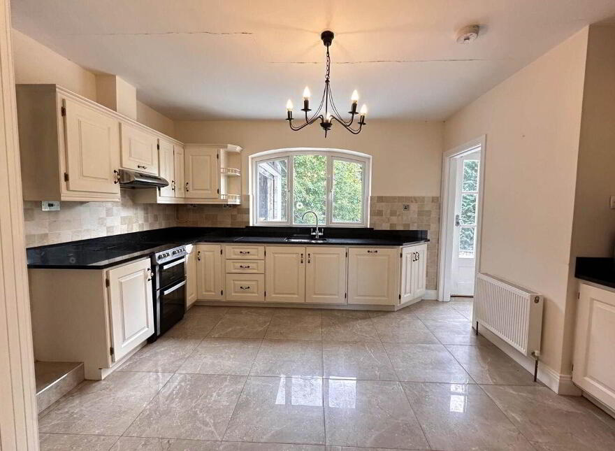 Portacarron, Oughterard, H91DY7Y