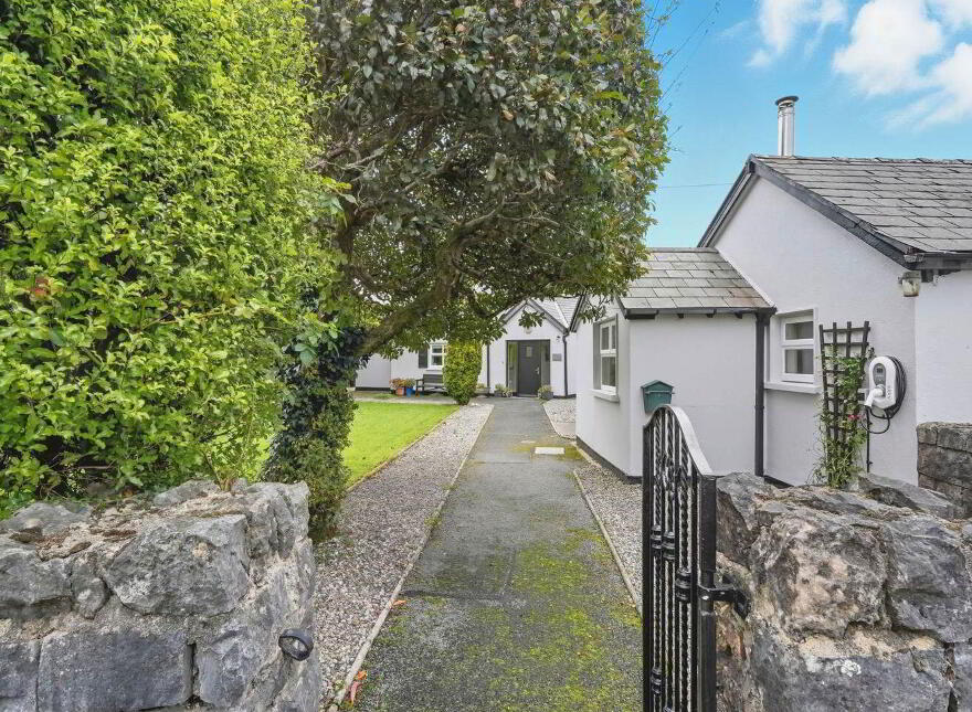 Ard Na Greine, 2 Owenriffe Park, Oughterard, H91XHX8