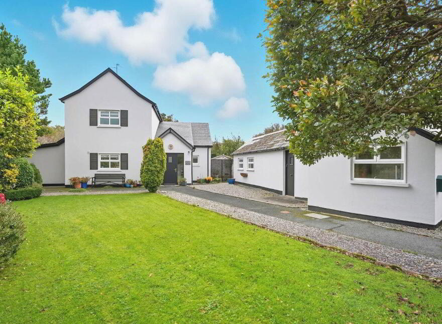 Ard Na Greine, 2 Owenriffe Park, Oughterard, H91XHX8 photo
