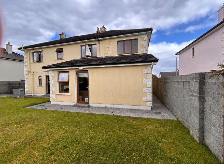 3 Findale, Williamstown, F45VK72