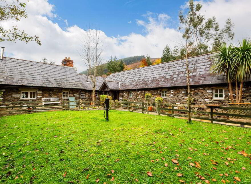 Clarisses Cottage, Glenmacnass, Glendalough, A98PW25