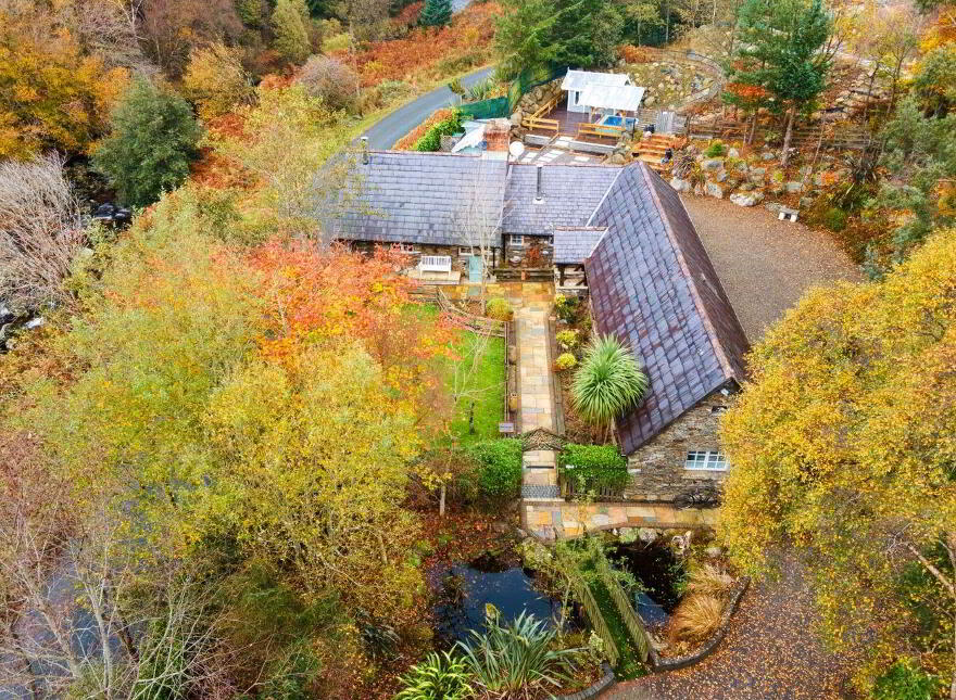 Clarisses Cottage, Glenmacnass, Glendalough, A98PW25