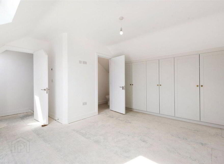 1 Lorrin Lodge, Rathnew, A67F6F3