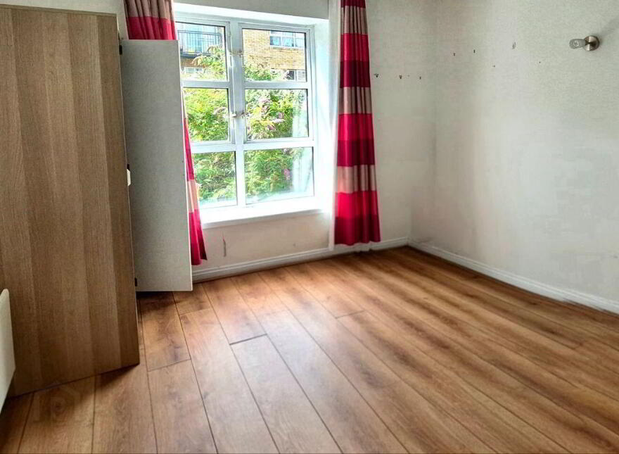 Apartment 1 Pier 19 Bridgefoot Street, Dublin 8, D08H012