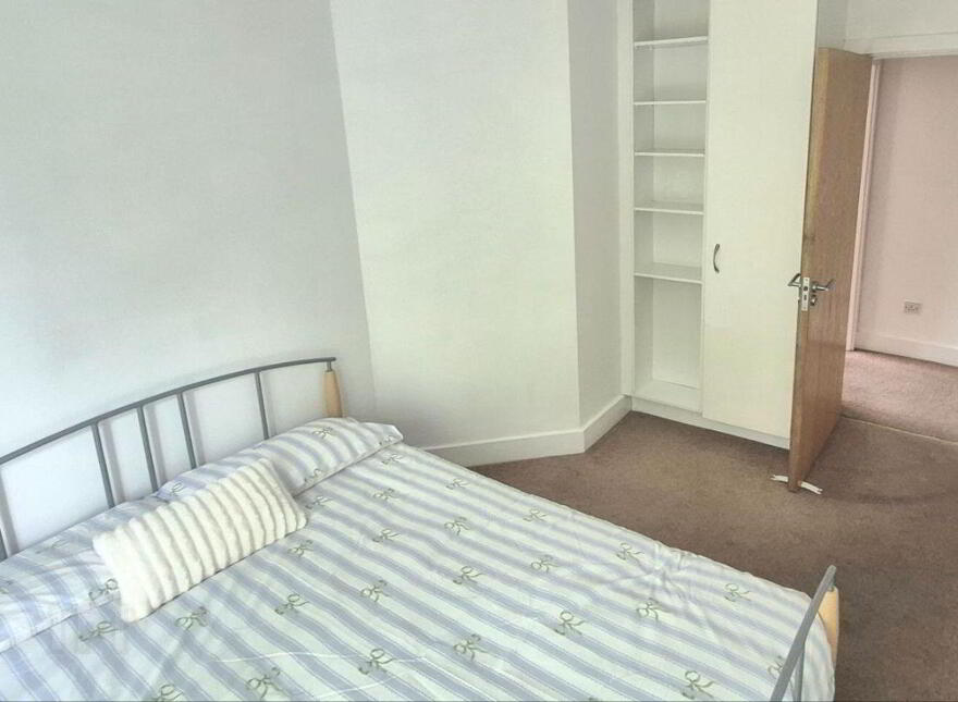 Apartment 14 Valencia House North Circular Road, North Circular Road, D07V304