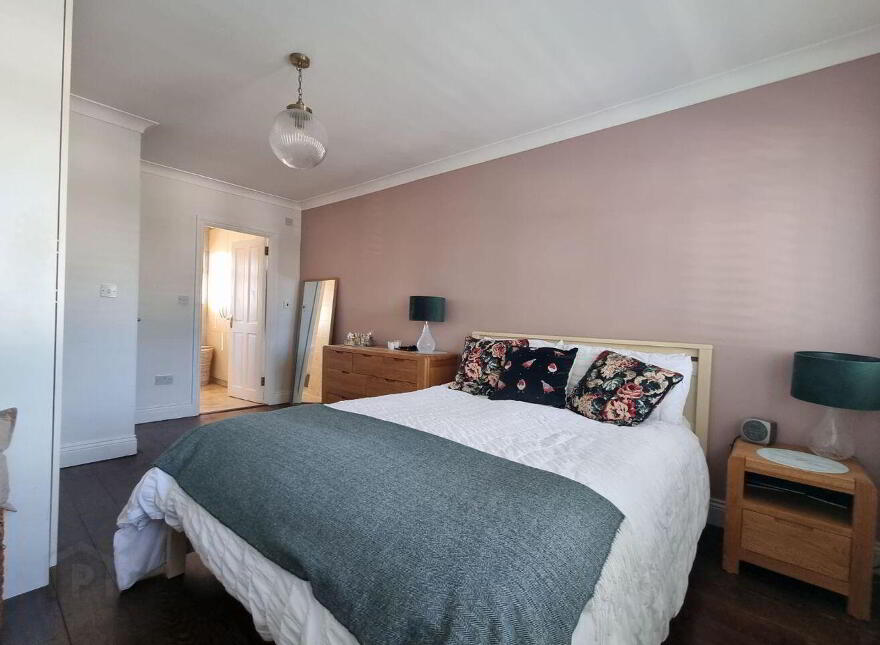 20 Falcarragh Road, Whitehall, Whitehall, D09HW24