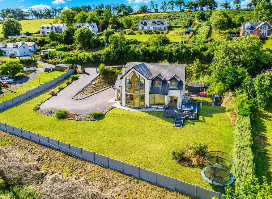 Hillside, Aghada, Midleton, P25XV32