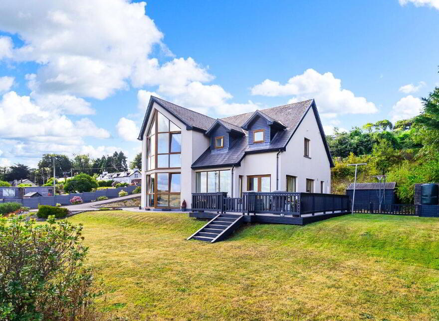 Hillside, Aghada, Midleton, P25XV32