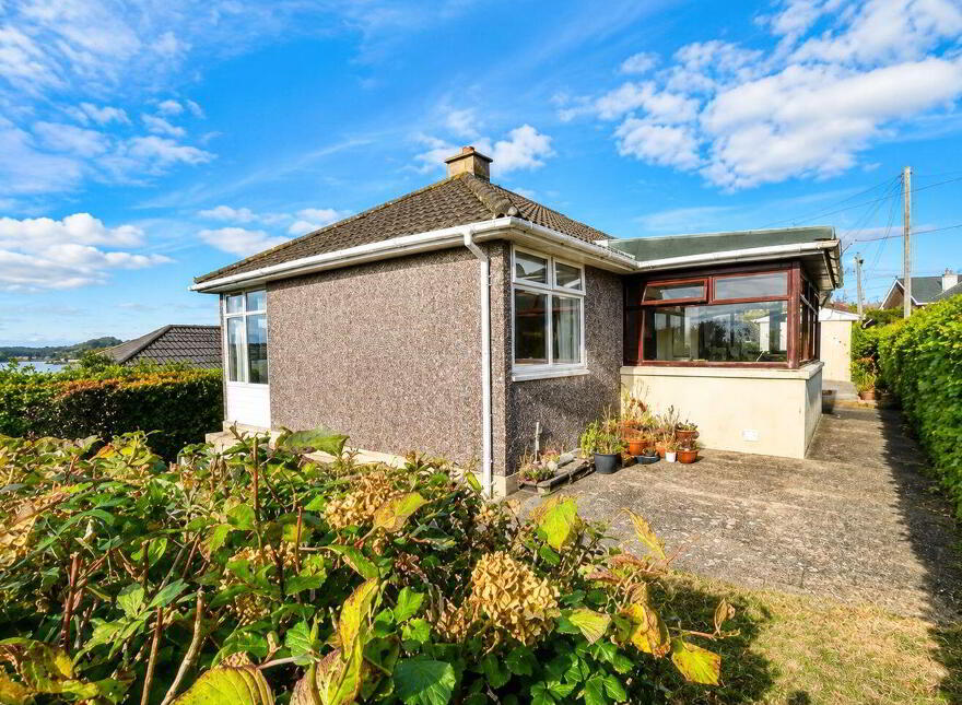 Ardmore, Lower Aghada, Midleton, P25Y751