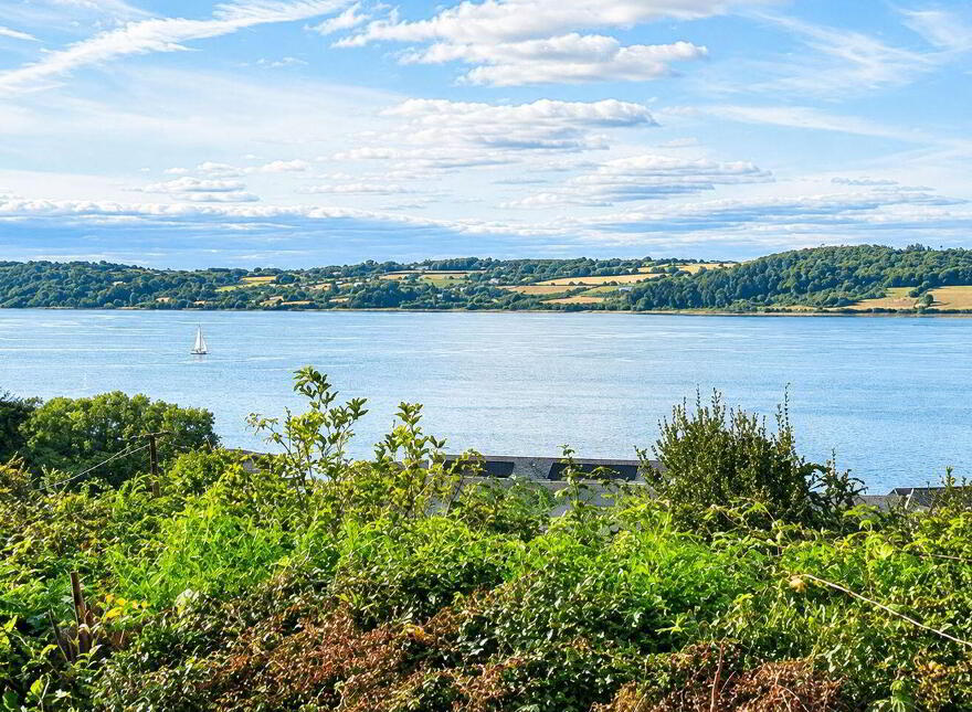 Ardmore, Lower Aghada, Midleton, P25Y751