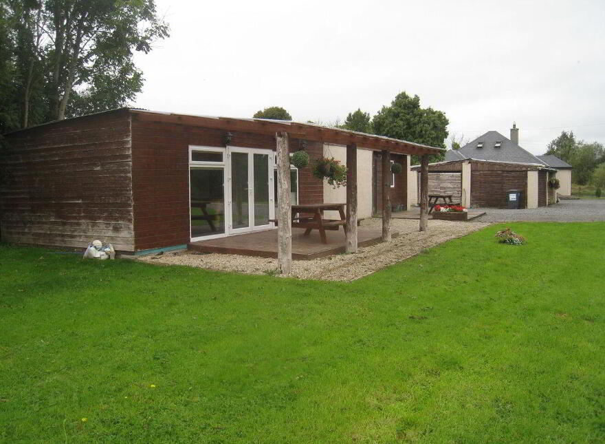 Curry, Edgeworthstown, N39PE81