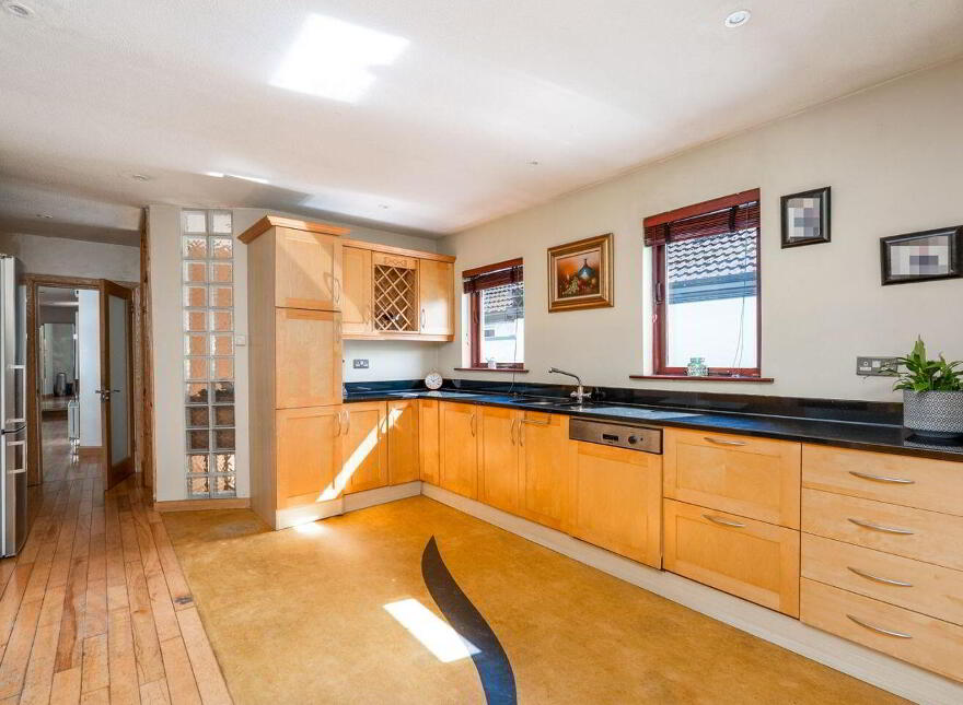 4 Blackglen Court, Sandyford, D18T3H2