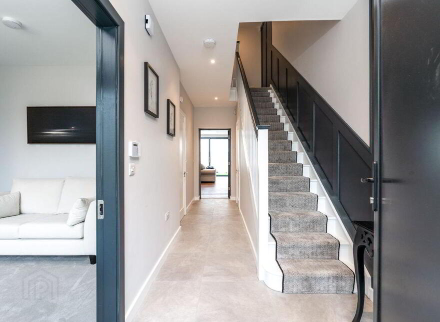 2 Whitegate, Sandyford Village, Sandyford, Sandyford, D18T9F5