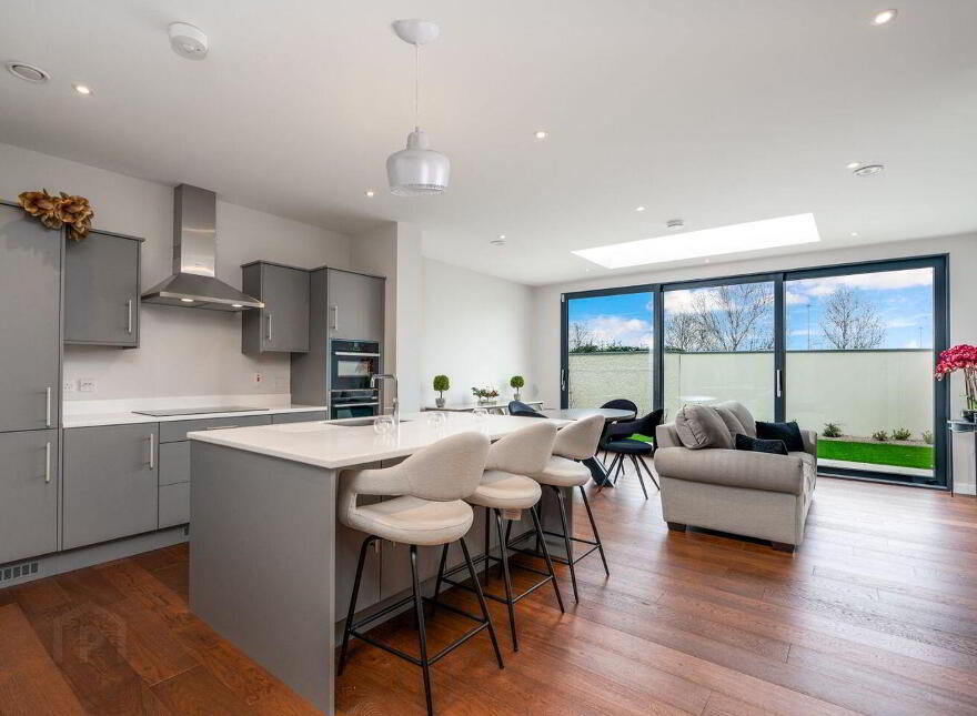 2 Whitegate, Sandyford Village, Sandyford, Sandyford, D18T9F5