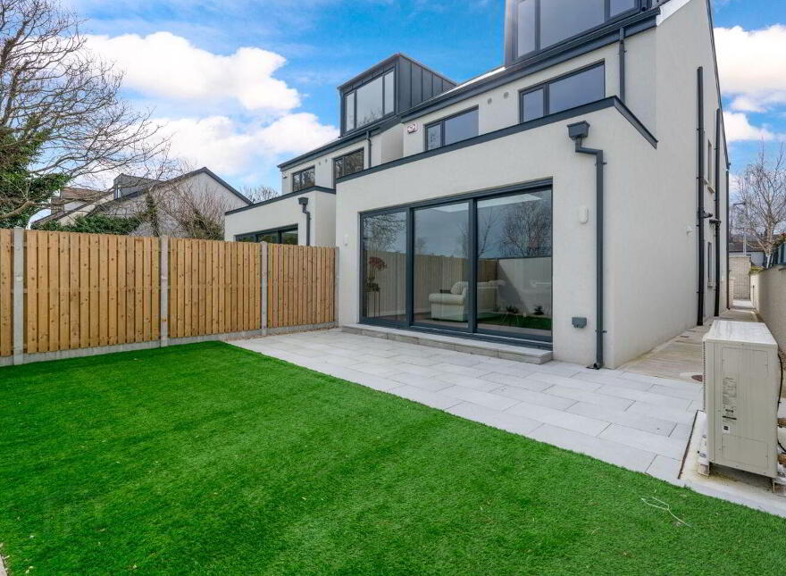 2 Whitegate, Sandyford Village, Sandyford, Sandyford, D18T9F5