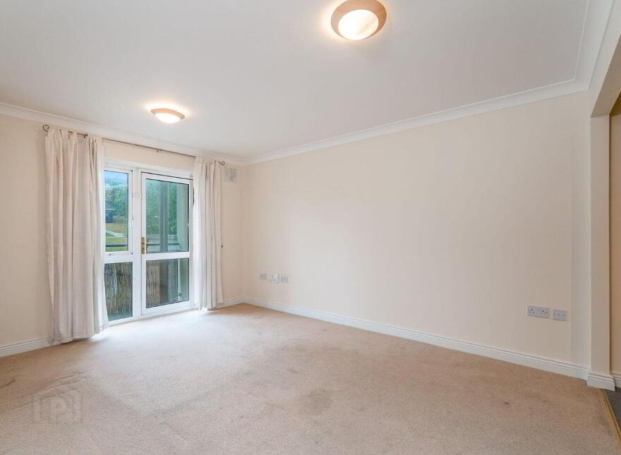 Apartment 16 The Cedar Stepaside, Stepaside, D18PH26