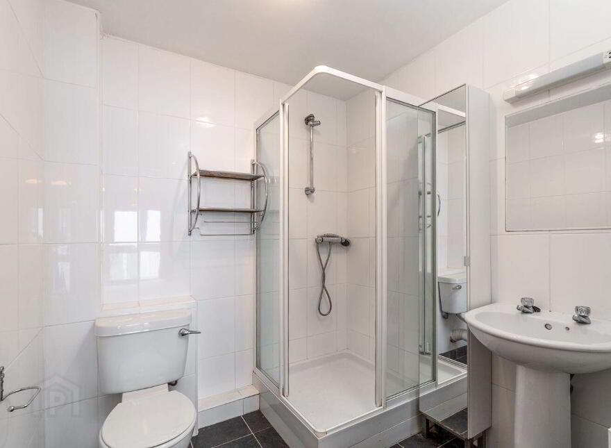 Apartment 16 The Cedar Stepaside, Stepaside, D18PH26