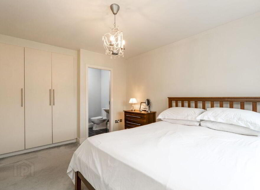 28 Belarmine Vale, Stepaside, Stepaside, D18Y272