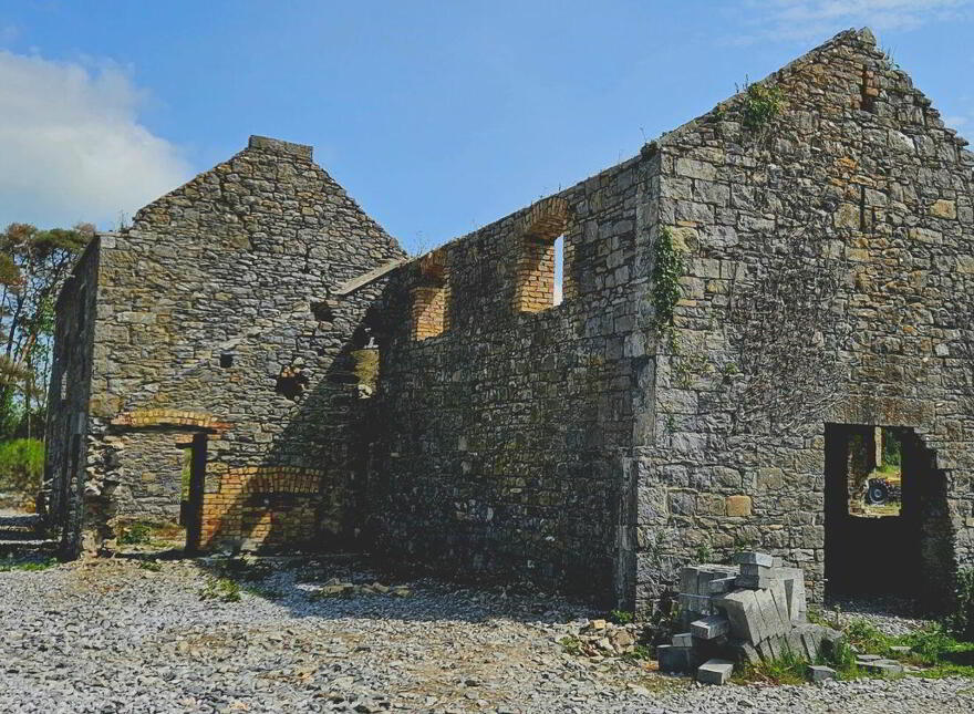 Ballyquirk, Lorrha, Carrigahorig, E45KF57