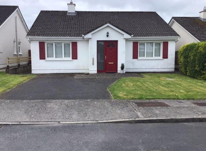 19 Cluain Rynagh, Banagher, R42YN27 photo