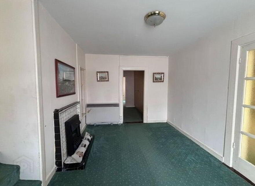 Upper Main Street, Banagher, R42DP44