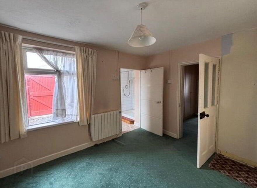 Upper Main Street, Banagher, R42DP44
