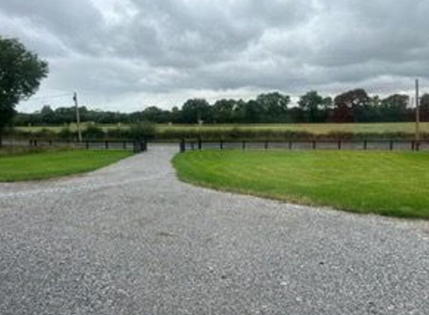 Clonony More, Shannon Harbour, R42XP30