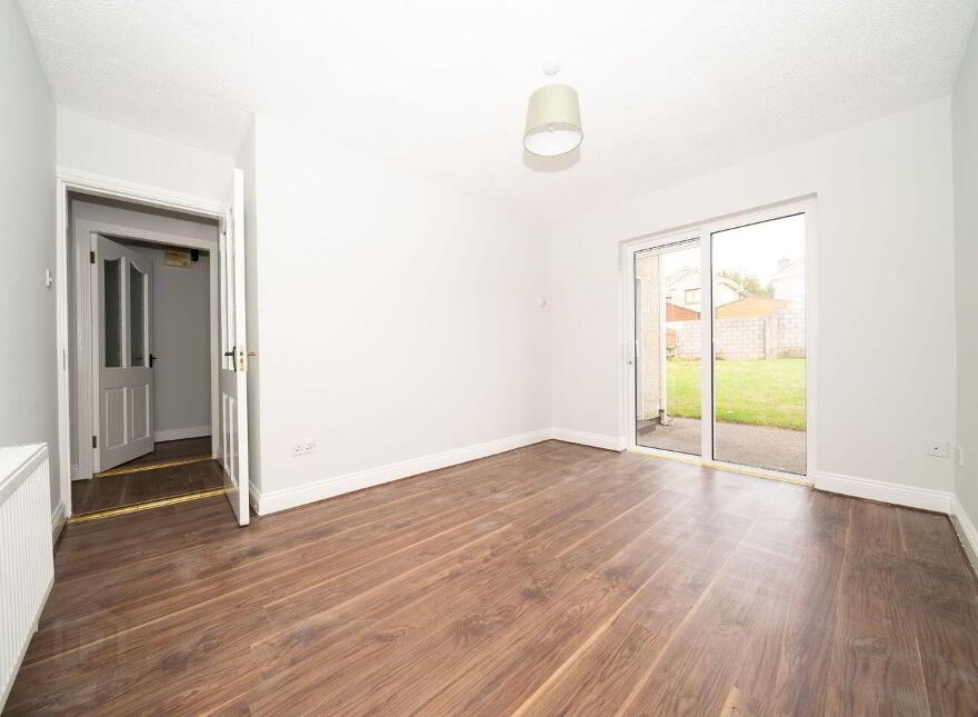 8 The Brambles, Classes Lake, Ballincollig, P31PC43