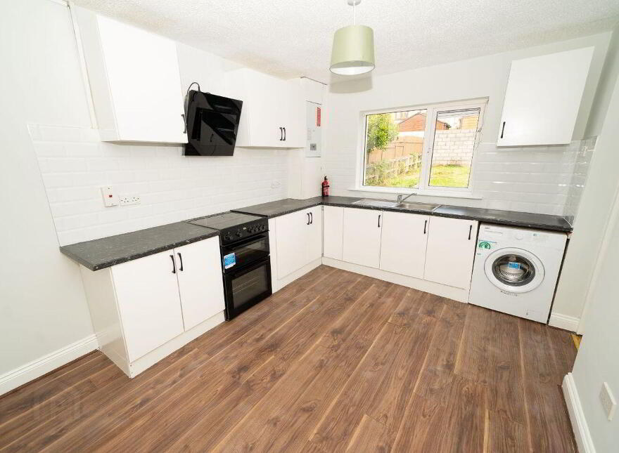 8 The Brambles, Classes Lake, Ballincollig, P31PC43
