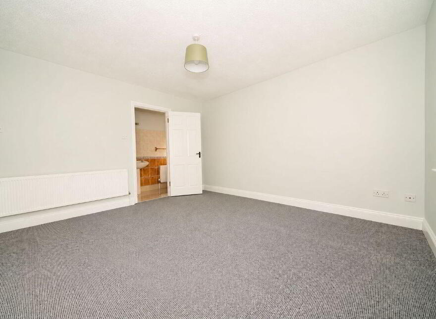 8 The Brambles, Classes Lake, Ballincollig, P31PC43