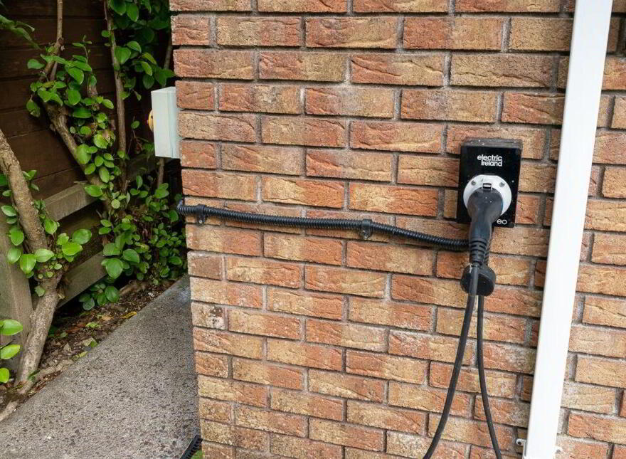 8 The Brambles, Classes Lake, Ballincollig, P31PC43