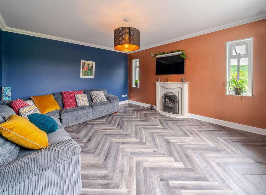 Currinara, Foxford, F26X59E