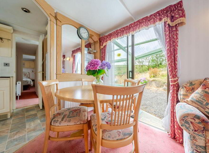 Derreen Belgarrow, Foxford